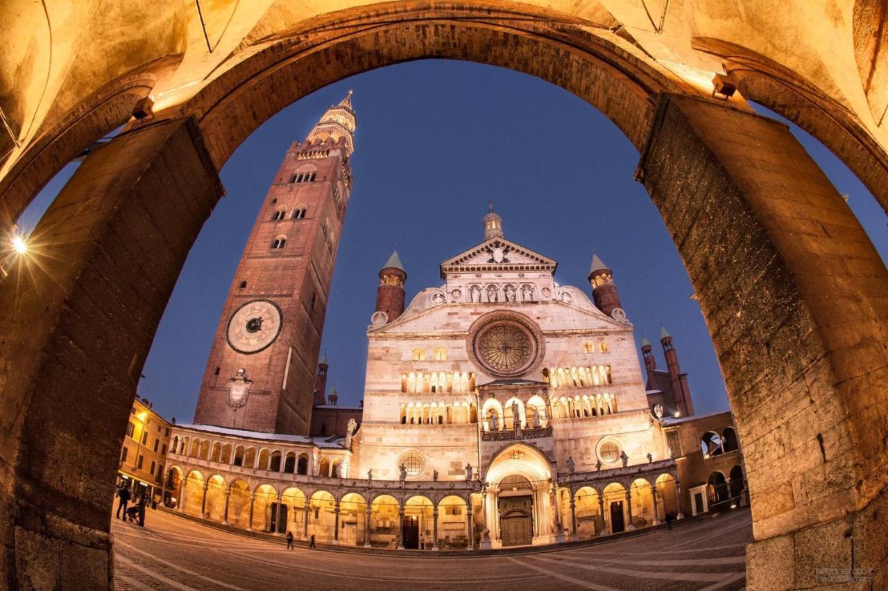 Appartamento Andrea Amati Nel Cuore Di Cremona Dış mekan fotoğraf